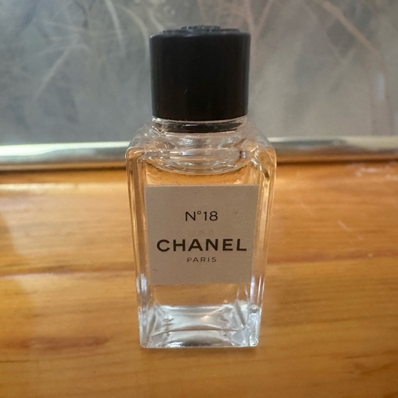 Chanel mini perfume - Picture 3 of 3